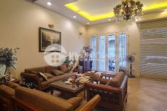 Cần bán gấp nhà,hoa lâm, long biên,55m2,mt 4m, 3 tầng nhỉnh 5 tỷ