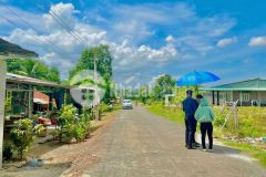 Mặt tiền đuờng nhựa tây ninh, sổ sẳn.5x35 full thổ cư dân cư đuờng xá y hình