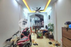 Bán gấp, nhà đẹp trần phú, 40m, ô tô đỗ cửa giá nhỉnh 4 tỷ.