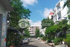 Hẻm thông 8m, nhà mới, chỉ việc dọn vali vào là ở.