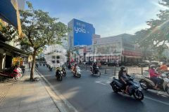 Hẻm ô tô tránh 8m, sạch sẽ, an ninh, gần mặt tiền.