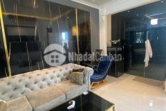 Vị trí thuận tiện di chuyển, xunh quanh đầy đủ tiện ích, chợ, trường học, ngân hàng, cây xăng,...