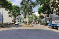 Bán 80m2 đất, việt hưng, đường đôi, vỉa hè, ô tô tránh, kd, cạnh vinhomes, giá 12 tỷ