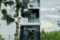 Cơ hội sở hữu nhà đẹp, rộng rãi, thoáng mát, thiết kế hiện đại, nằm trong khu dân cư đông đúc