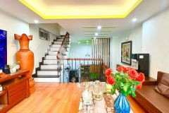 Hoàng hoa thám cực gần phố 35m x 5 tầng x 3.85 tỷ cam kết không quy hoạch