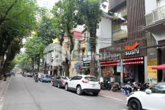 Chính chủ, bán nhà mặt phố triệu việt vương, kinh doanh, thang máy, 44m2, giá 23 tỷ