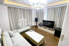 Bán nhà nở hậu phố đỗ quang, vị trí đẹp, kinh doanh đỉnh, thang máy, vỉa hè, ô tô tránh.