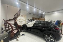 Bán nhà phố trích sài 50m2,6 tầng,gara ô tô, giá 9.8 tỷ