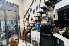 Nhỉnh 2 tỷ bán nhà tôn đức thắng, đống đa, nhà đẹp ở ngay, 20m ra phố, dt 18m2x 4 tầng