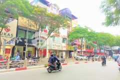 Bán nhà mặt thái hà, mặt tiền rộng gần 5m, 50m2, 5 tầng, giá chỉ 15 tỷ