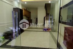 Bán nhà đẹp ở luôn phố chợ khâm thiên 5 tầng 33m2 giá 3,95 tỷ. lh 0912442669