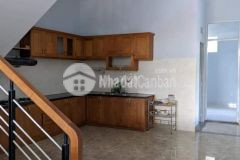 Cho thuê nhà 4 tầng mặt tiền ngay ngã 4 lê duẩn