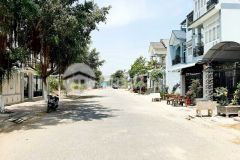 Bán đất mặt tiền trục chính khu dân cư phường 9 vĩnh long cách đường phan văn đáng 80m