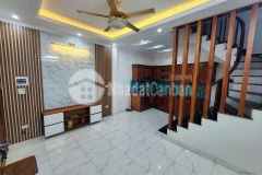 Chỉ 3.28 tỷ x 35m x 5 tầng đê la thành 5 phòng ngủ ngõ ba gác sổ vuông