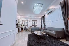 Bán nhà lạc long quân tây hồ, mặt tiền rộng, gần phố, khu vực hiếm nhà bán.