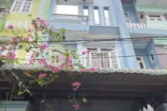 Rẻ quá, nhà bán 4x16, đúc 3 lầu hẻm 4 m, p8, nhà đẹp ở ngay