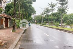 Bán nhà phân lô góc việt hưng, long biên, 150m, 4 tầng, ô tô vỉa hè, 30 tỷ hơn