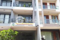 Bán nhà còn mới, đẹp, hầm, 3 lầu, diện tích 5x20m, hướng nam, giá 22 tỷ, kdc him lam,phường tân hưng