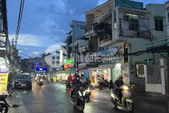 Bán nhà riêng hxt, lê quang định ngang 6,5m, 150m2, 5 tầng, biệt thự mini, chdv, 16 tỷ.