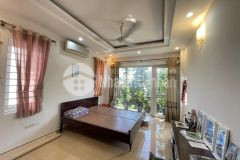 Bán nhà thịnh liệt 55m2, lô góc thang máy. oto vào 6.4 tỷ