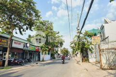 Nhà mặt tiền đường cầu xây diện tích 138m, vị trí đẹp giá tốt