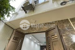 Bán nhà thạch bàn, phân lô, tiện ích, tặng full nội thất, 43m, 4 tầng, 3.45 tỷ