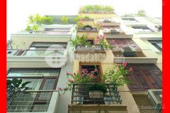 Bán nhà hoàng cầu, mặt ngõ thông, ô tô, kinh doanh. 68m2, 5t, mt 4,5m, giá 12 tỷ