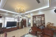 Bán gấp biệt thự bt6 bt5 kđt văn phú gần công viên 210m2 chỉ 25.38 tỷ. lh 0989.62.6116