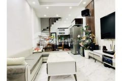 Bán nhà phố trần duy hưng 50m2mt4m lô góc ô tô tránh kinh doanh sầm uất 5.5 tỷ.