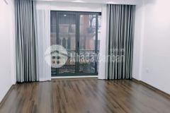 Nhà dân xây, cách phố 15m, ở luôn, bán nhà phương mai