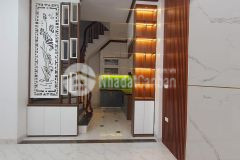 Bán căn bạch mai 5 tầng 30m2 có sân xe máy 3m2 cách ngõ oto 10m, chỉ hơn 4tỷ