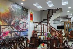 Bán nhà văn quán 45m2x5t, mt 4m. ngõ thông rộng đường lớn 2 oto tránh.giá nhỉnh 5 tỷ.