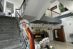 Tọa lạc vị trí trung tâm quận, kiệt oto tải 1 nhà ra phố, gần siêu thị coopmart.