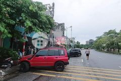 Bán gấp 120m2 mặt phố cổ linh, mặt tiền7m, 2 mặt thoáng, 29 tỷ,vỉa hè, kinh doanh đỉnh