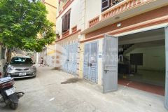 Tin được không nhà lạc long quân, tây hồ chỉ 4,8 tỷ, ô tô đỗ cửa, nhà đẹp ở luôn.