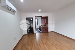 Ngõ ba gác phóng, 2 thoáng, sân để xe, bán nhà lương định của đống đa