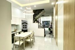 Bán nhà hẻm 8 mét, dt 71m2 3 lầu 7 tỷ bình tân ôtô ngủ trong nhà