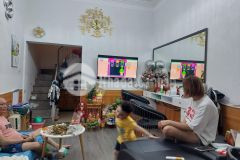 Chính chủ cần bán nhà thanh nhàn 40 m 3 tỷ 85 hiện tự kinh doanh nail, tóc, nhiều khách quen