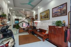 Bán nhà phố hoàng văn thái 100mmt6m phân lô ô tô tránh kinh doanh văn phòng 20 tỷ.