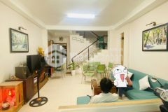 Bình thạnh 68m2 4 tầng hẻm xe hơi 1 trục 4 phòng ngủ