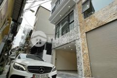 Siêu phẩm nhà đẹp, phố nguyễn sơn, bồ đề, 45m2, gara, ô tô, thang máy, full nội thất