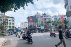 Bán gấp mt phan xích long, 10x13m, 35 tỷ tl,xd hầm 5 tầng, q.phú nhuận. lh0909937068