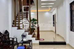 Bán gấp nhà trong ngõ phố ái mộ, bồ đề, long biên 50m2, 5t, 4tỷ. lh 0987186980