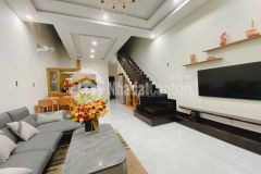 Cho thuê nhà nguyên căn 3 tầng mặt tiền đường thanh lương.