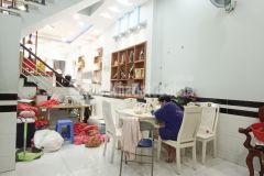 Bán gấp, nhà 3 tầng, ngay đông hưng thuận, tham lương, hxh chỉ 5 tỷ 800.