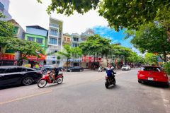 Hoa hậu mặt phố ngọc lâm, kinh doanh ngày đêm không nghỉ, đầu tư giữ tiền.