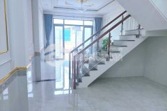 Cần bán nhà 1 trệt 2 lầu đường nguyễn văn tỏ thành phố biên hòa giá 3,7 tỷ