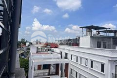 Tài chính 4 tỷ hơn có ngay nhà kv long biên 5 tầng 5m mặt tiền tặng full nội thất xịn