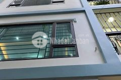 Chất, chủ vỡ nợ giảm 500tr bán nhà đường xuân thủy, vài bước ra phố, 38m2 chỉ 4x tỷ