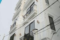 Bán nhà 2t nhỏ xinh vuông vắn sach sẽ ngõ rộng chỉ 40m ra mặt phố vĩnh hưng